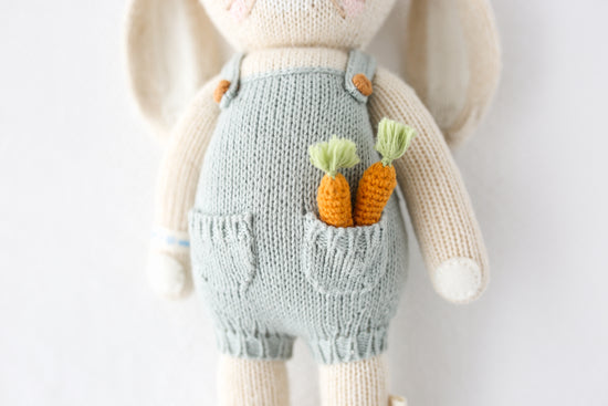 Henry the Bunny | 13"