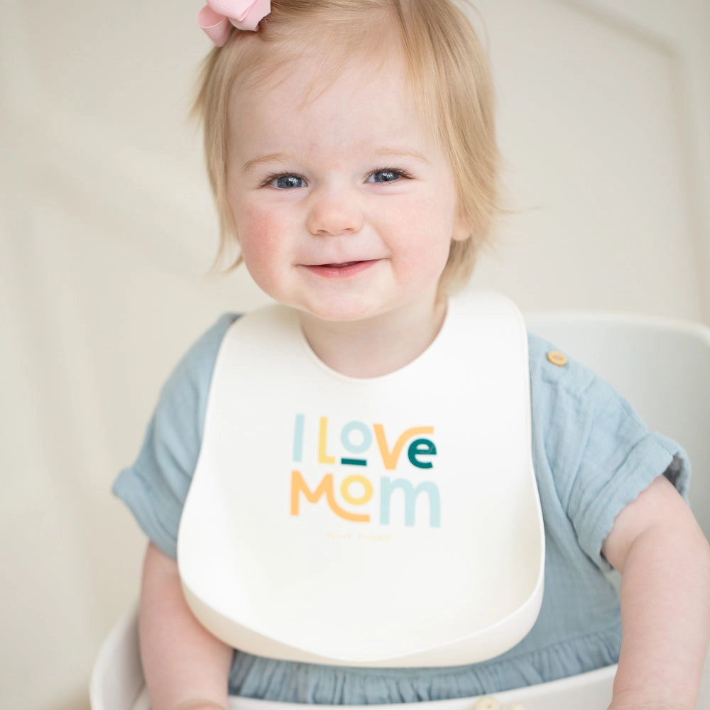 I Love Mom Bib
