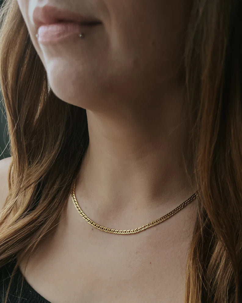 Della Cable Snake Chain Necklace