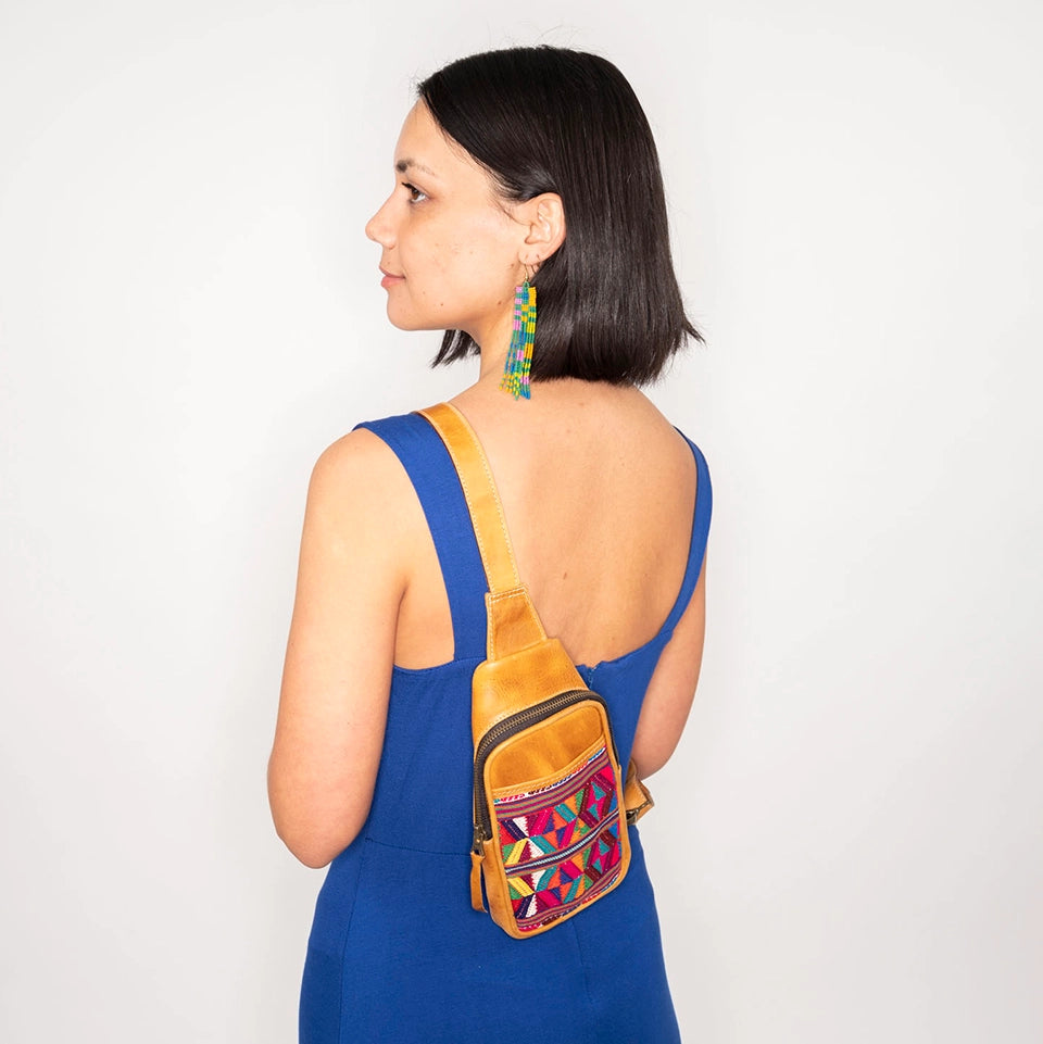 Load image into Gallery viewer, Leather &amp;amp; Huipile Sling Bag
