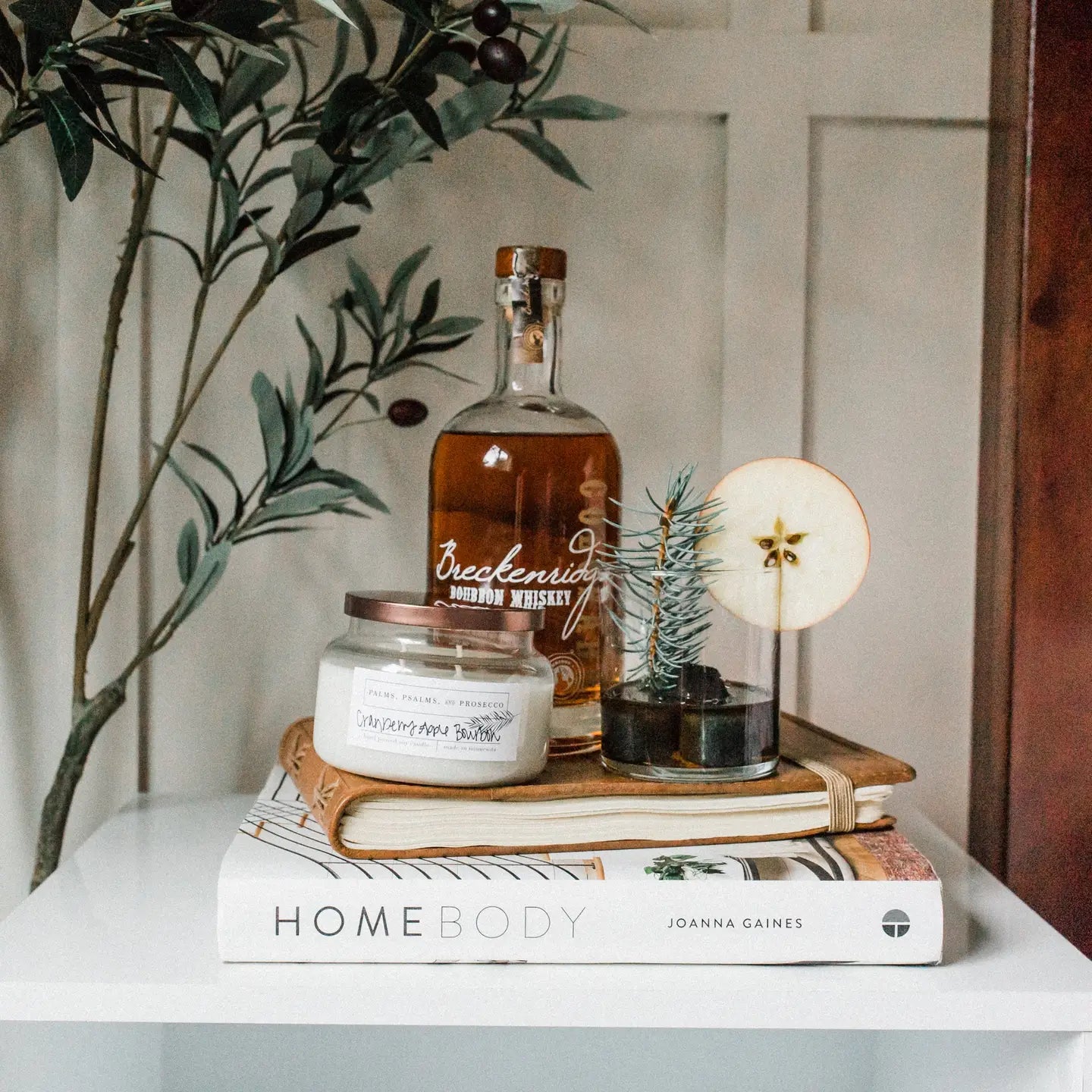 Cranberry Apple Bourbon Soy Candle | Multiple Sizes