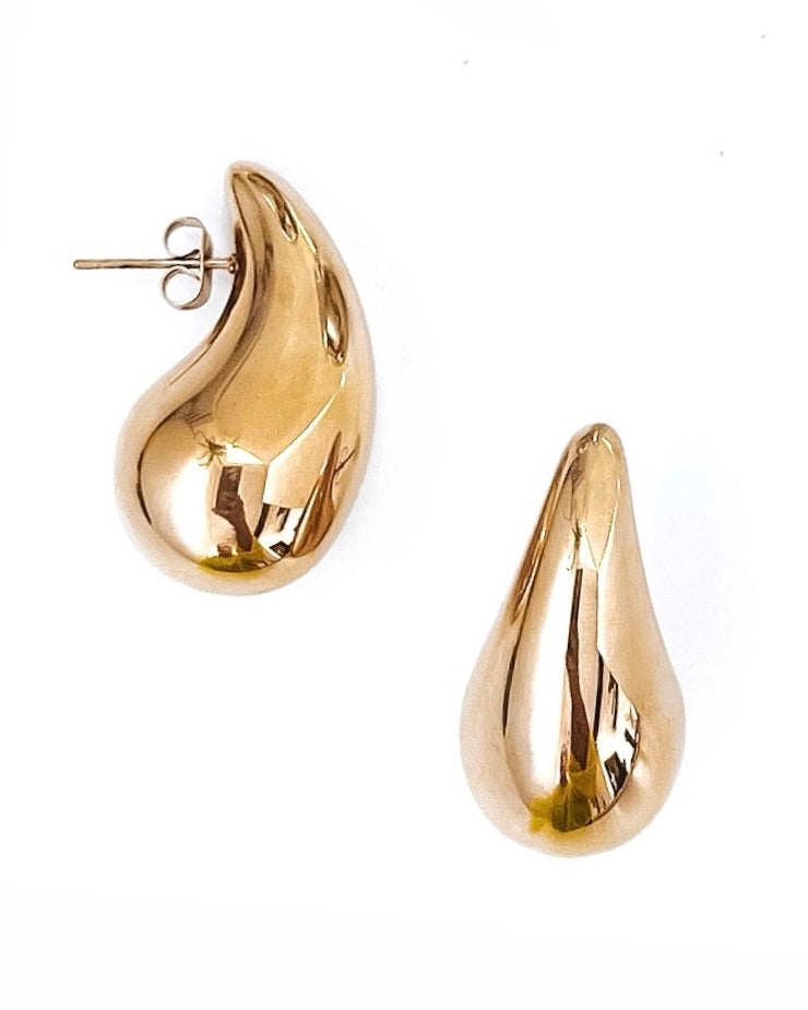Load image into Gallery viewer, Willie Water Drop Gold Earrings
