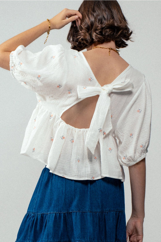 Floral Embroidered Gauze Blouse