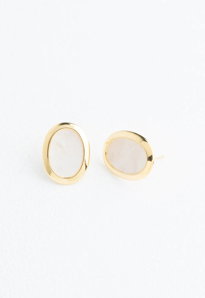 Reflection Studs in Ivory