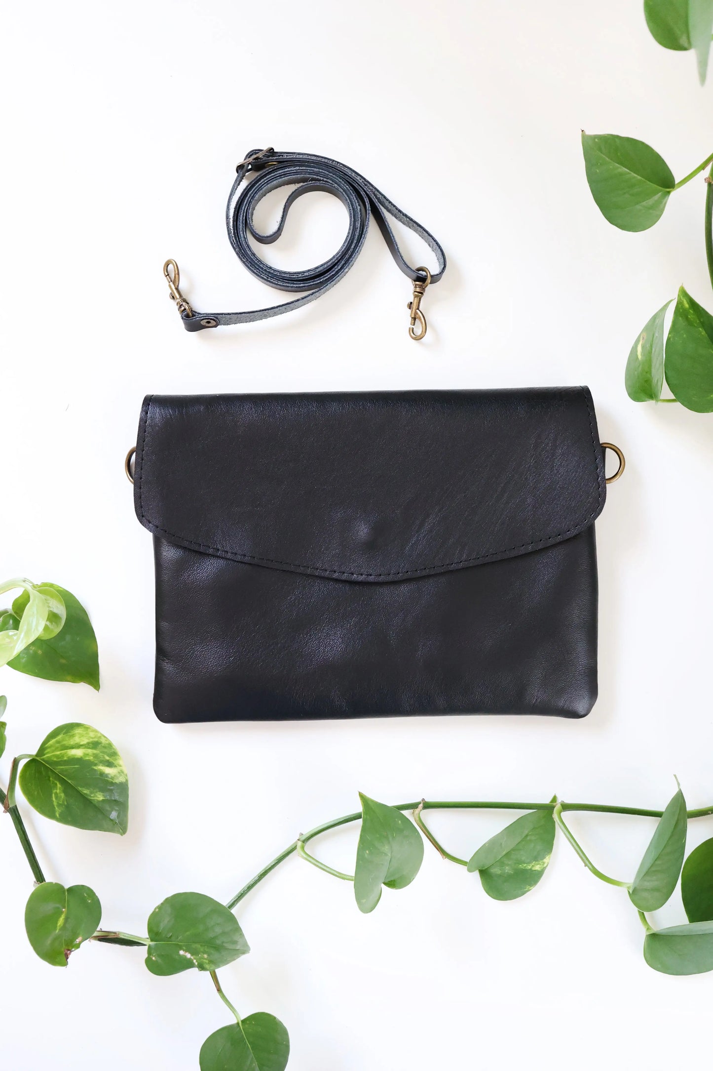 Leather Crossbody Clutch Bag - Black