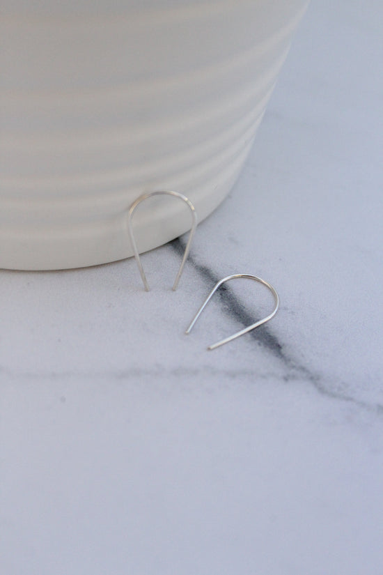 Load image into Gallery viewer, Palmer Arch Earrings - Silver
