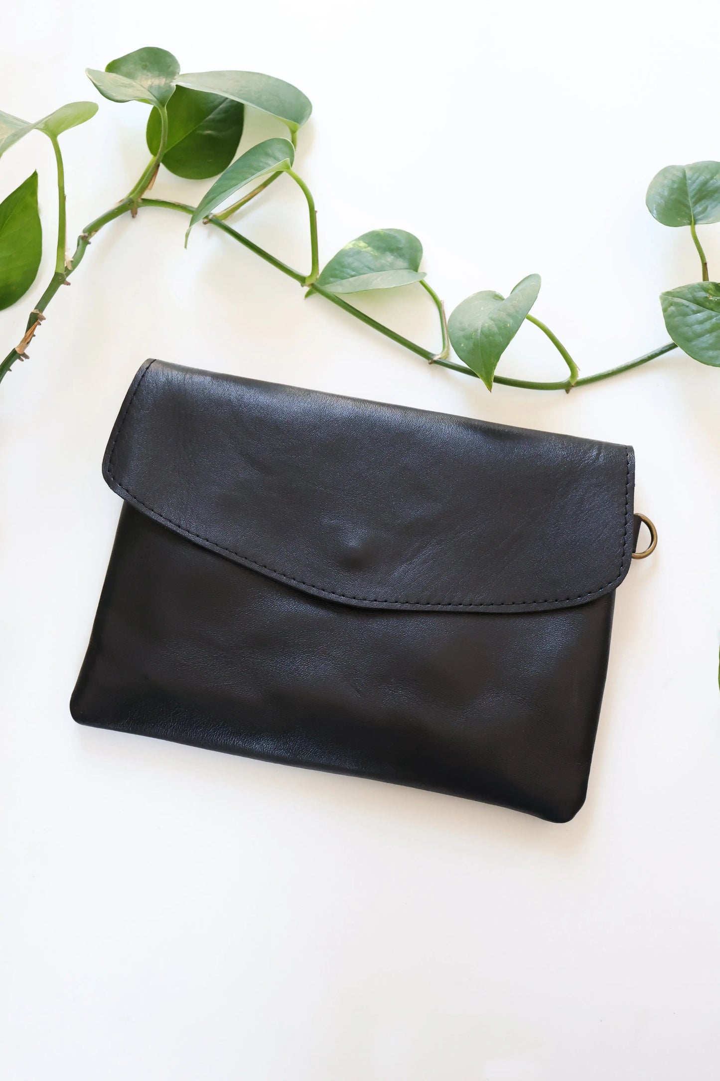 Leather Crossbody Clutch Bag - Black