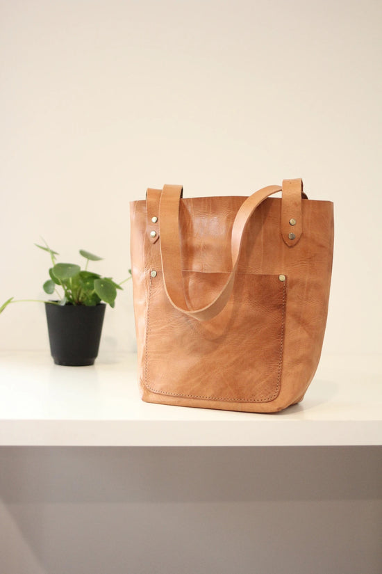 Leather Shoulder Bag - Caramel